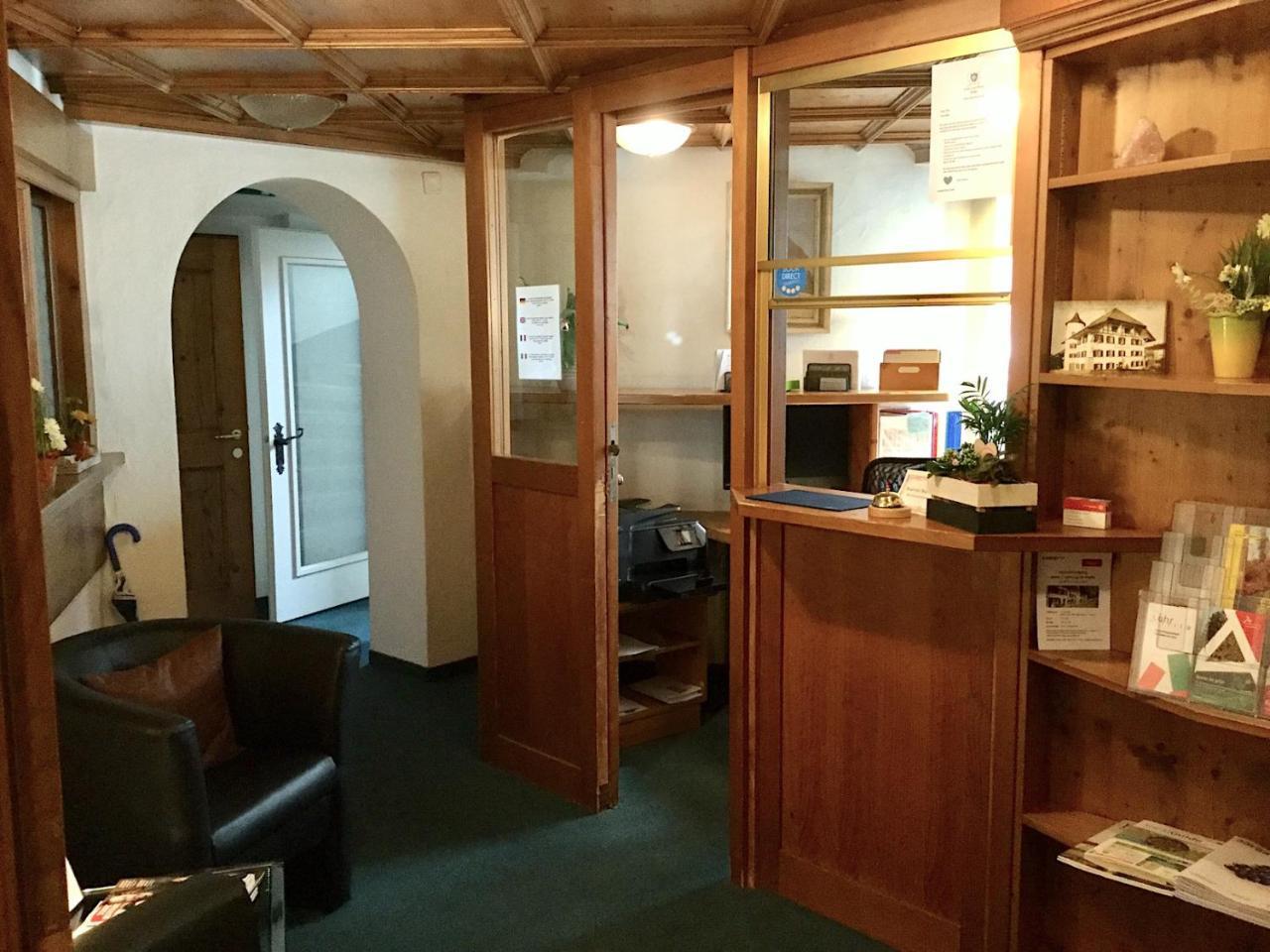 Hotel Zum Kreuz Suhr Zewnętrze zdjęcie